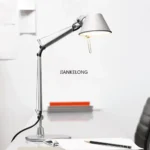 Nordic Modern Simple Office Study Italian Designer Desk Light Creative Luxury Folding Long Arm Bedside Reading Table Lamp